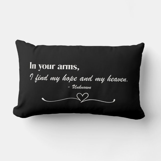 Almohada de amor con el guion "In Your Arms" (Anverso)