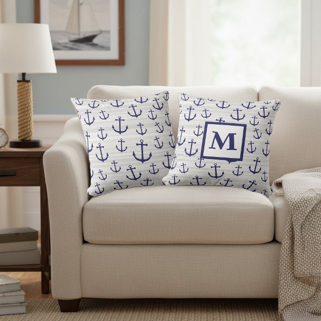 Almohada de Ancla Náutica Azul Monogramada (Decorative anchor pillow with a monogram.)