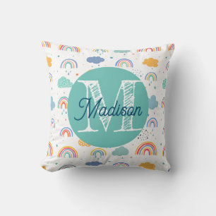 Almohada de arcoíris personalizada con monograma
