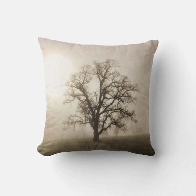 Almohada de arte fino de roble en la niebla (Anverso)