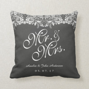 Almohada de boda de Mr. y Mrs. con pizarra de enca