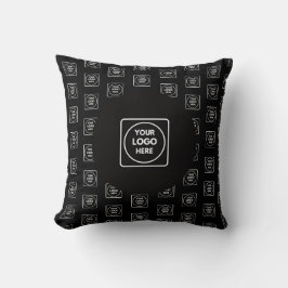 Almohada de branding negro con logo y fondo repeti