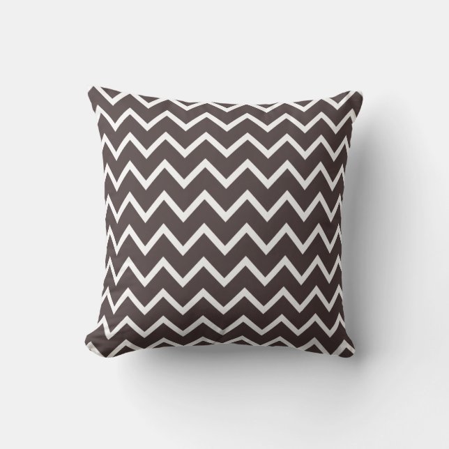 Almohada de Brown Chevron de la carne asada del (Anverso)