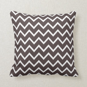 Almohada de Brown Chevron de la carne asada del