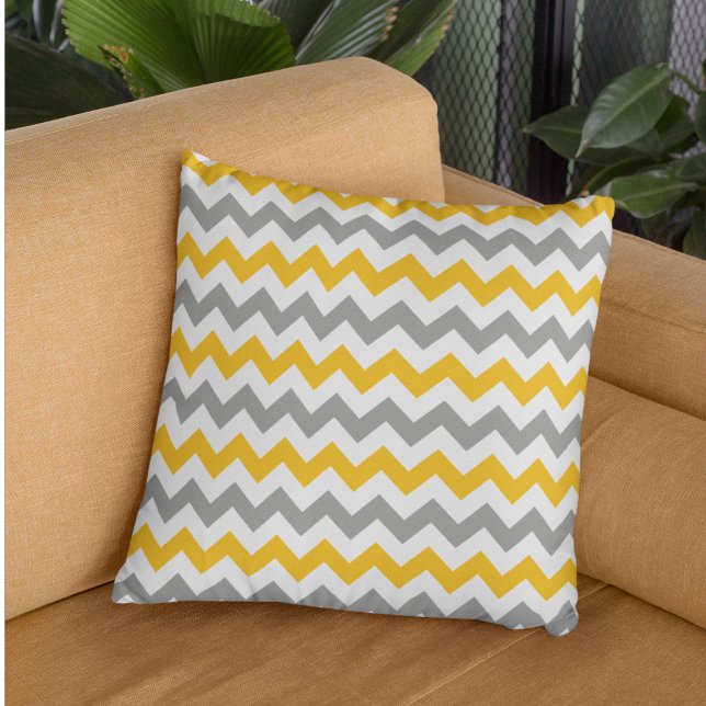 Almohada de cheurón y chevron gris (Subido por el creador)