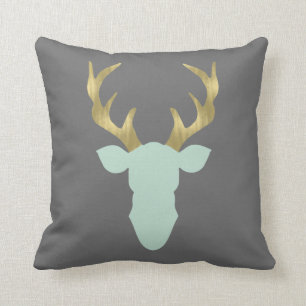 Almohada de ciervo, cabeza de ciervo, anillos, col