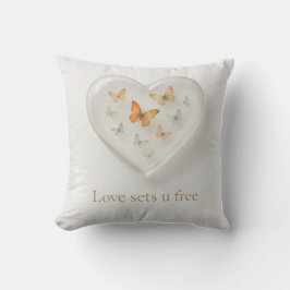 Almohada de corazón de mariposa que te libera el a