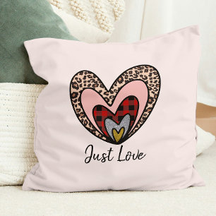 Almohada de Corazones Anidados – Decoración Románt