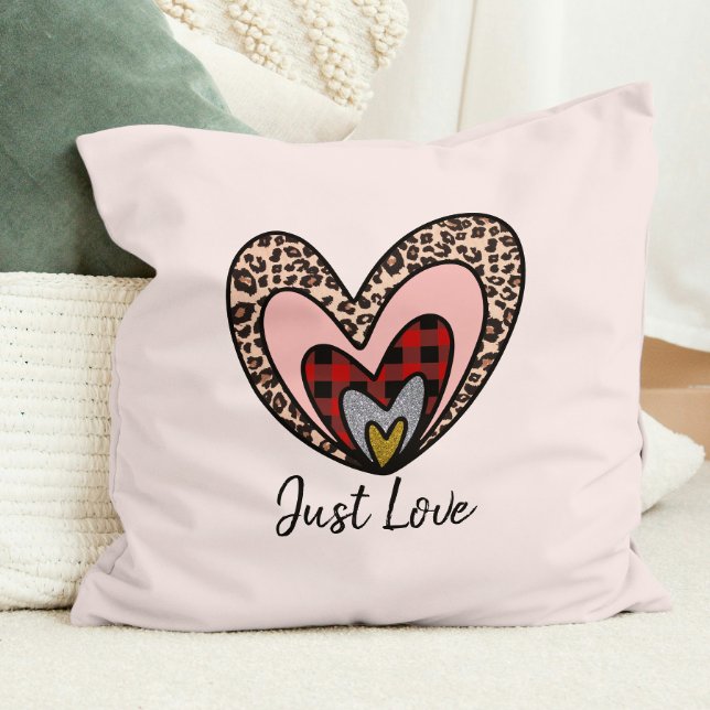 Almohada de Corazones Anidados – Decoración Románt (Subido por el creador)
