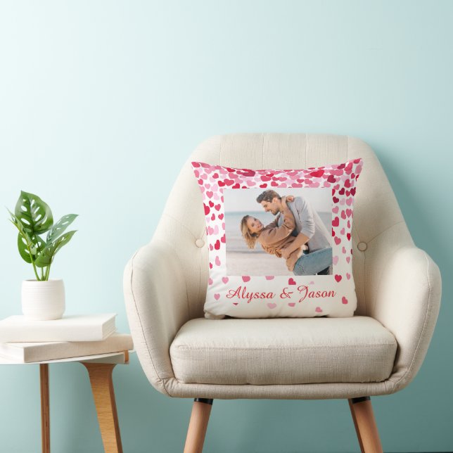 Almohada de Corazones Caídos de Amor (Silla)