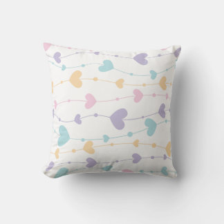 Almohada de corazones pastel soñadores