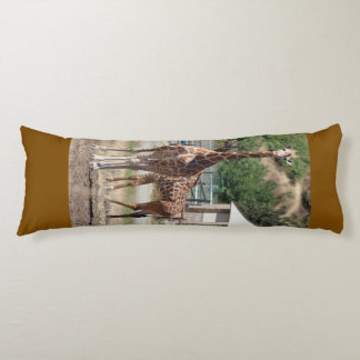 Almohada de cuerpo de jirafa