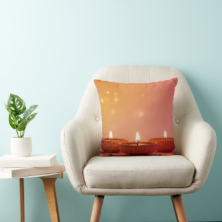 Almohada de Diwali 2025 – Tres Diyas Brillantes Ho