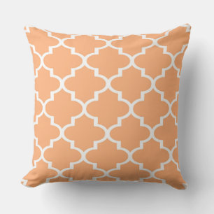 Almohada de encaje de cuatro hojas blanca melocotó