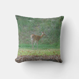 Almohada de fauno y madre cierva