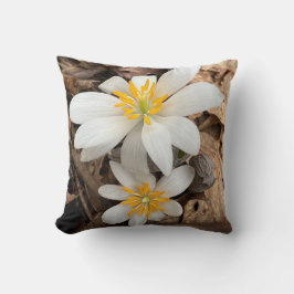 Almohada de flor blanca