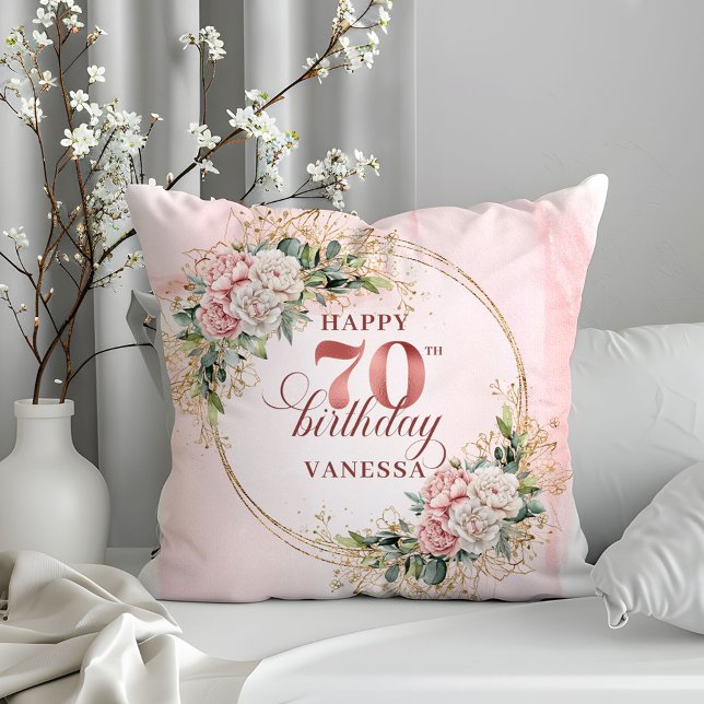Almohada de flores rosadas polvorientas brillantes (Shimmering Dusty Pink Flowers Pillow 70th Birthday Pillow)