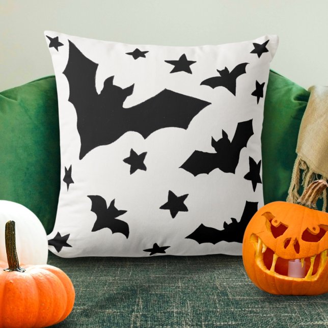 almohada de Halloween con murciélagos negros y bla (Subido por el creador)