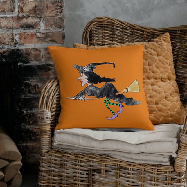 Almohada de Halloween de Bruja en Escoba (Subido por el creador)