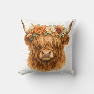 Almohada de Highland Cow con Corona Floral Boho  