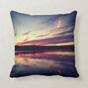 Almohada de Instagram: Puesta del sol en un lago