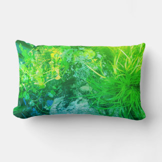 Almohada de jardín de estanque tranquilo