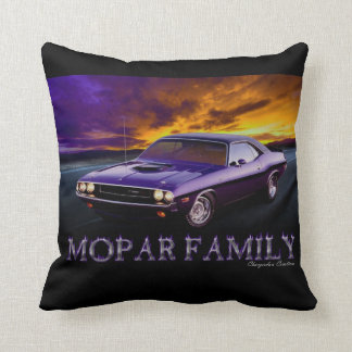 ALMOHADA DE LA FAMILIA DE MOPAR