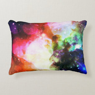 Almohada de la galaxia con nebulosa arco iris