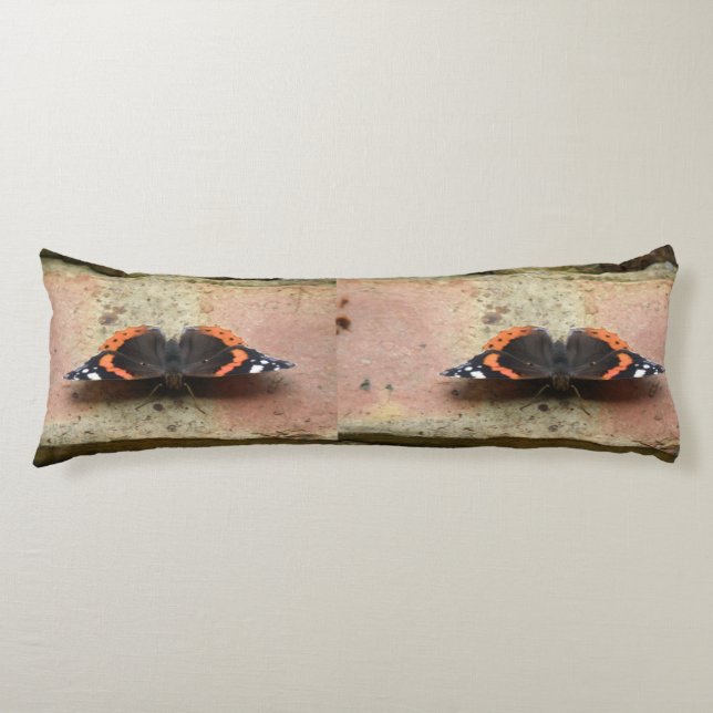 Almohada de la mariposa roja almirante (Anverso)