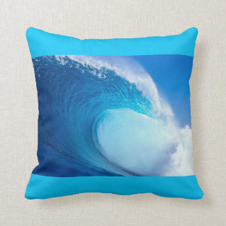 Almohada de la ola oceánica