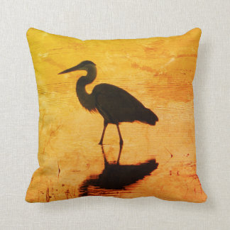 Almohada de la puesta del sol de la garza