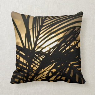 Almohada de la puesta del sol de la silueta