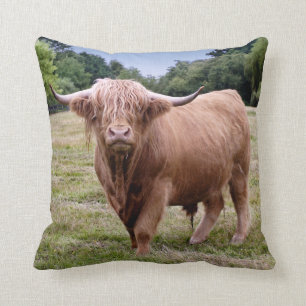 Almohada de la vaca de la montaña