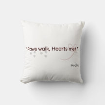 Almohada de lanzamiento acogedora de patas de gato