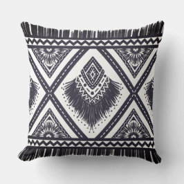 Almohada de lanzamiento con patrón boho blanco nav