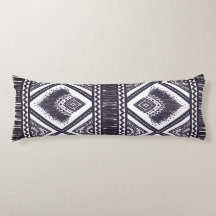Almohada de lanzamiento con patrón boho blanco nav