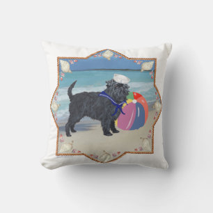 Almohada de lanzamiento de Affenpinscher en la Pla