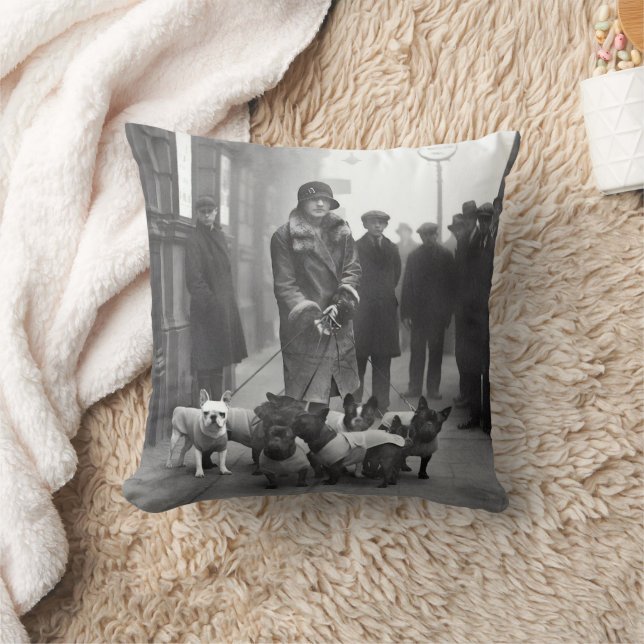 Almohada de lanzamiento de Walker Gray/Black Bulld (Manta)