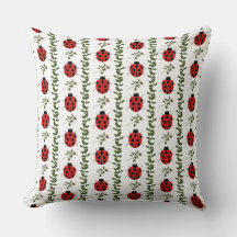 Almohada de lanzamiento para nursery de mariquita