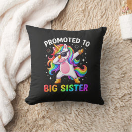 Almohada de lanzamiento promovida a hermana mayor