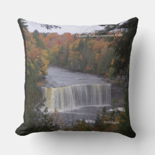 almohada de las cataratas del Alto Tahquamenon