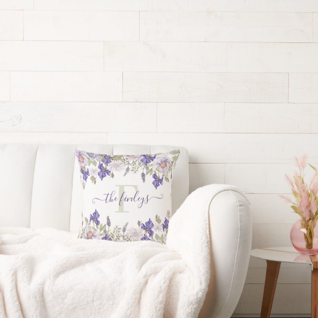 Almohada de lavanda con lirio iris acuarela monogr (Sofá)
