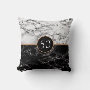 Almohada de letra personalizada mármol negro y bla