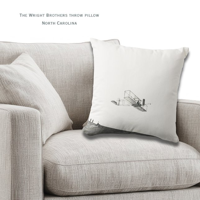 Almohada de los hermanos Wright de Carolina del No (Where history meets home decor. The Wright Brothers Throw PIllow, personalized)