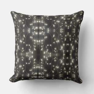 Almohada de luces plateadas brillantes