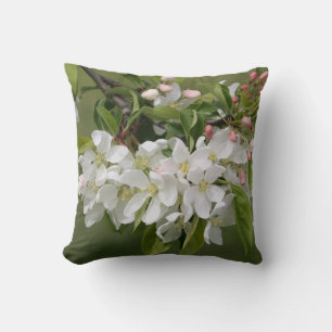 almohada de manzana con flores - una manzana al dí