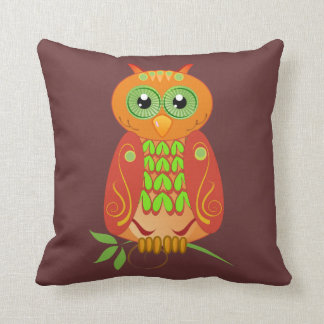 Almohada de moda linda con los búhos