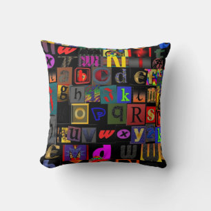 Almohada de mosaico de letras del alfabeto diverti