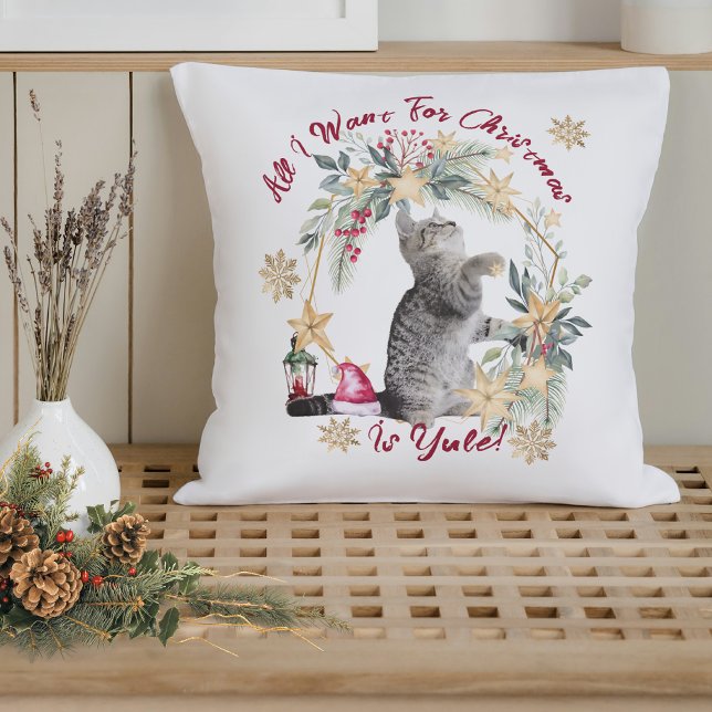 Almohada de Navidad de Gato Tabby Hygge – Corona F (Subido por el creador)