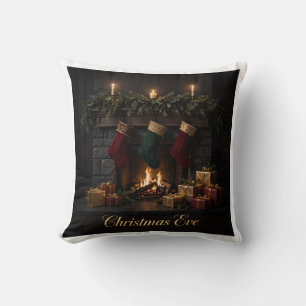 Almohada de Navidad junto a la chimenea en Nochebu